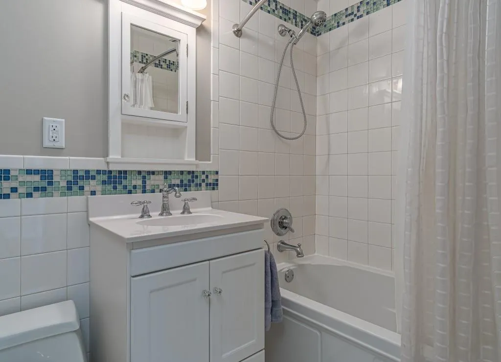 550 Spalding Drive, Sandy Springs, Georgia 30328, 4 Bedrooms Bedrooms, ,2 BathroomsBathrooms,Residential,Sold,550 Spalding Drive,6685445