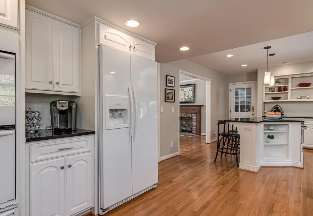 550 Spalding Drive, Sandy Springs, Georgia 30328, 4 Bedrooms Bedrooms, ,2 BathroomsBathrooms,Residential,Sold,550 Spalding Drive,6685445