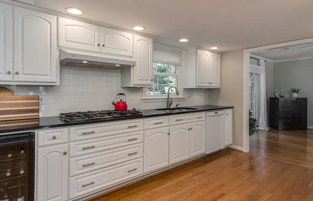 550 Spalding Drive, Sandy Springs, Georgia 30328, 4 Bedrooms Bedrooms, ,2 BathroomsBathrooms,Residential,Sold,550 Spalding Drive,6685445