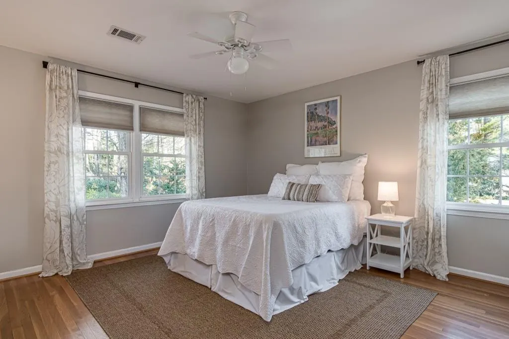 550 Spalding Drive, Sandy Springs, Georgia 30328, 4 Bedrooms Bedrooms, ,2 BathroomsBathrooms,Residential,Sold,550 Spalding Drive,6685445