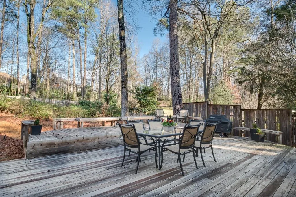 550 Spalding Drive, Sandy Springs, Georgia 30328, 4 Bedrooms Bedrooms, ,2 BathroomsBathrooms,Residential,Sold,550 Spalding Drive,6685445