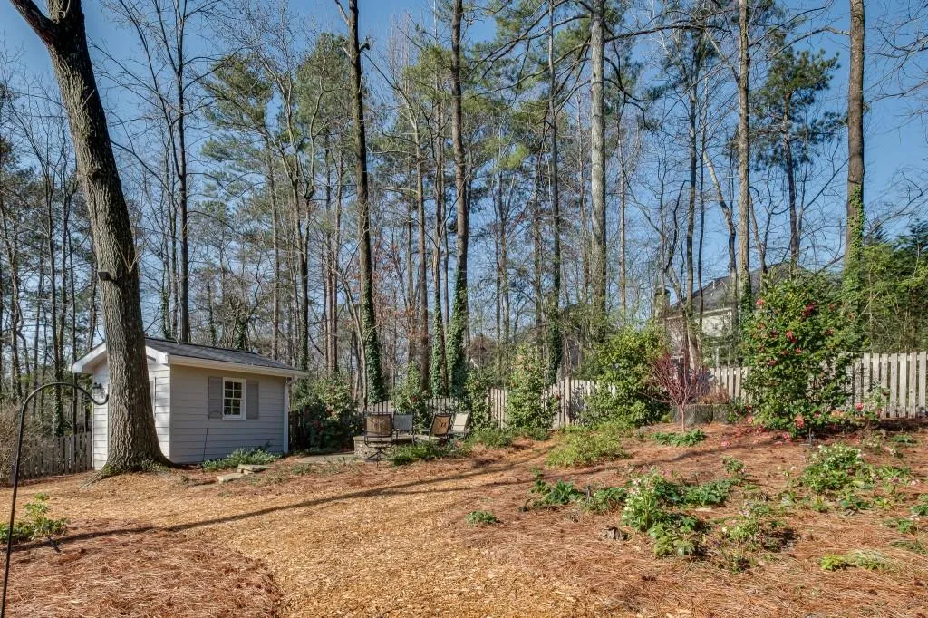 550 Spalding Drive, Sandy Springs, Georgia 30328, 4 Bedrooms Bedrooms, ,2 BathroomsBathrooms,Residential,Sold,550 Spalding Drive,6685445