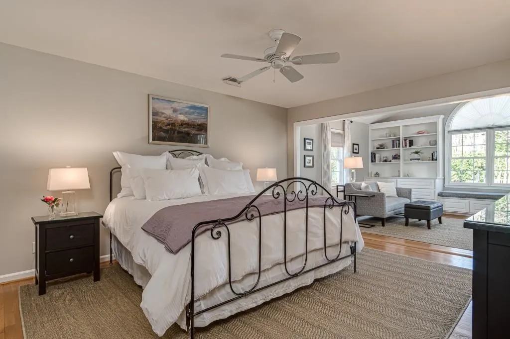 550 Spalding Drive, Sandy Springs, Georgia 30328, 4 Bedrooms Bedrooms, ,2 BathroomsBathrooms,Residential,Sold,550 Spalding Drive,6685445