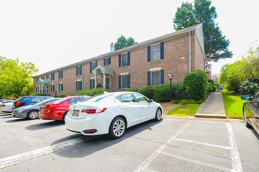 6700 Roswell Road Unit 31g, Sandy Springs, Georgia 30328, 2 Bedrooms Bedrooms, ,2 BathroomsBathrooms,Residential,Sold,6700 Roswell Road Unit 31g,6759306