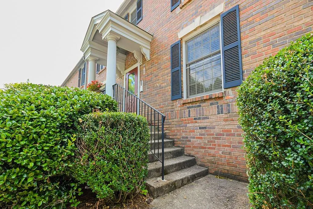 6700 Roswell Road Unit 31g, Sandy Springs, Georgia 30328, 2 Bedrooms Bedrooms, ,2 BathroomsBathrooms,Residential,Sold,6700 Roswell Road Unit 31g,6759306