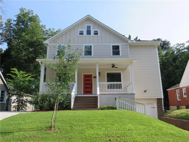 Outstanding Beautiful Two Story Modern Baton and Board Awaits You!
