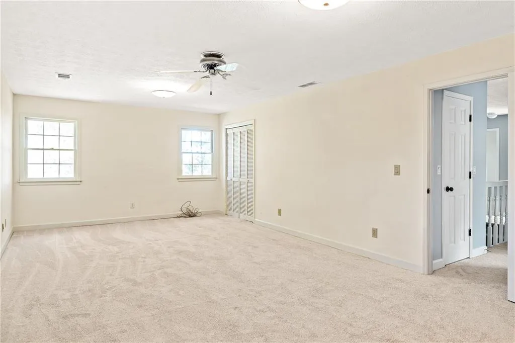 240 Zephyr Court, Sandy Springs, Georgia 30350, 4 Bedrooms Bedrooms, ,2 BathroomsBathrooms,Residential,Sold,240 Zephyr Court,6965456