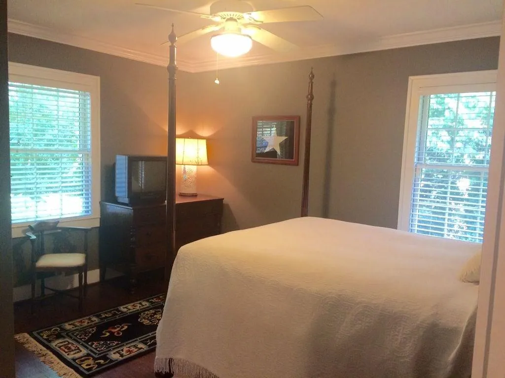 307 Underwood Drive, Sandy Springs, Georgia 30328, 3 Bedrooms Bedrooms, ,2 BathroomsBathrooms,Residential,Sold,307 Underwood Drive,5737030