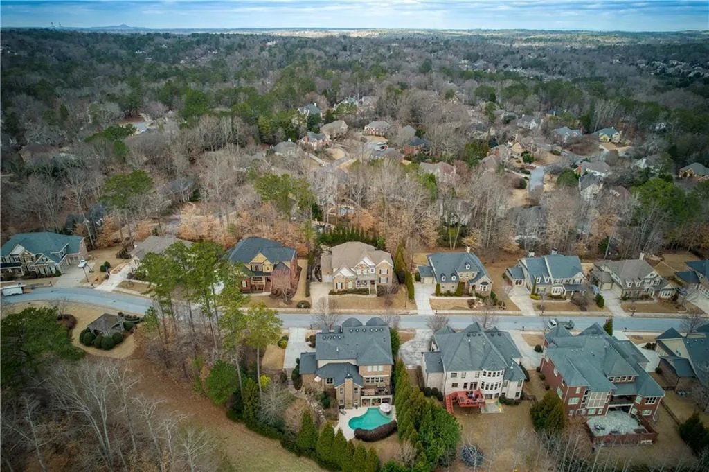 3923 Dahlwiny Court, Sandy Springs, Georgia 30350, 5 Bedrooms Bedrooms, ,5 BathroomsBathrooms,Residential,Sold,3923 Dahlwiny Court,7169569
