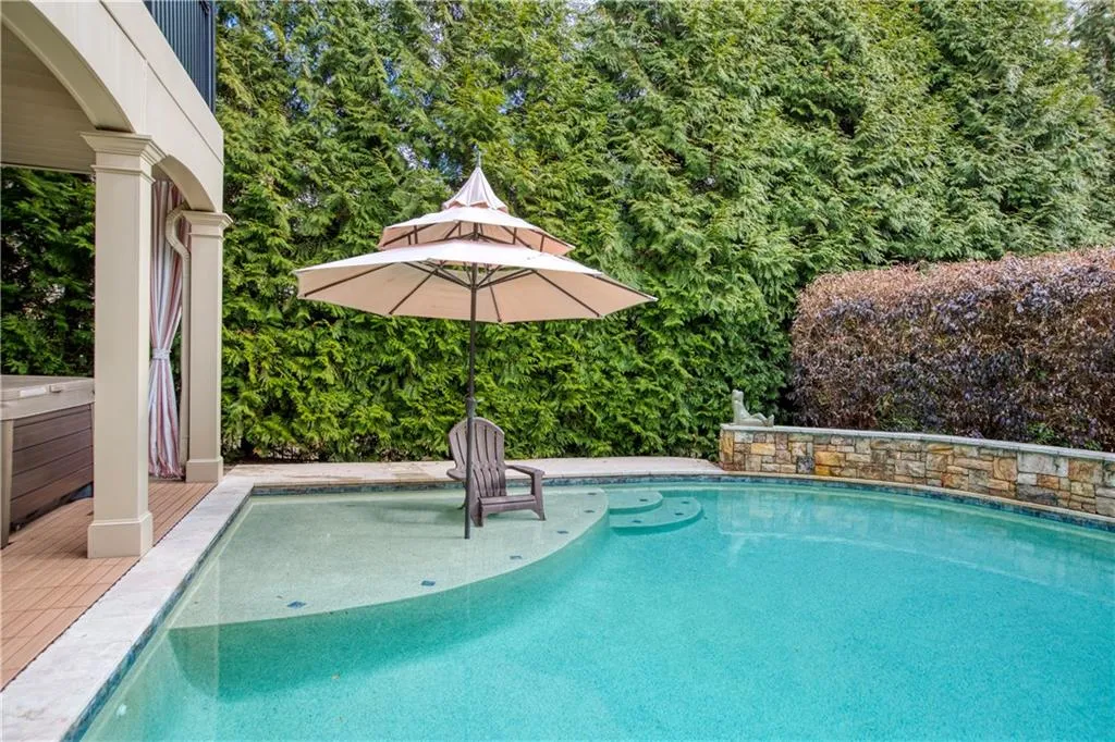 3923 Dahlwiny Court, Sandy Springs, Georgia 30350, 5 Bedrooms Bedrooms, ,5 BathroomsBathrooms,Residential,Sold,3923 Dahlwiny Court,7169569