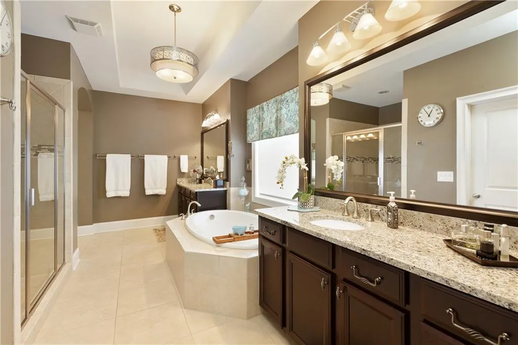 3923 Dahlwiny Court, Sandy Springs, Georgia 30350, 5 Bedrooms Bedrooms, ,5 BathroomsBathrooms,Residential,Sold,3923 Dahlwiny Court,7169569