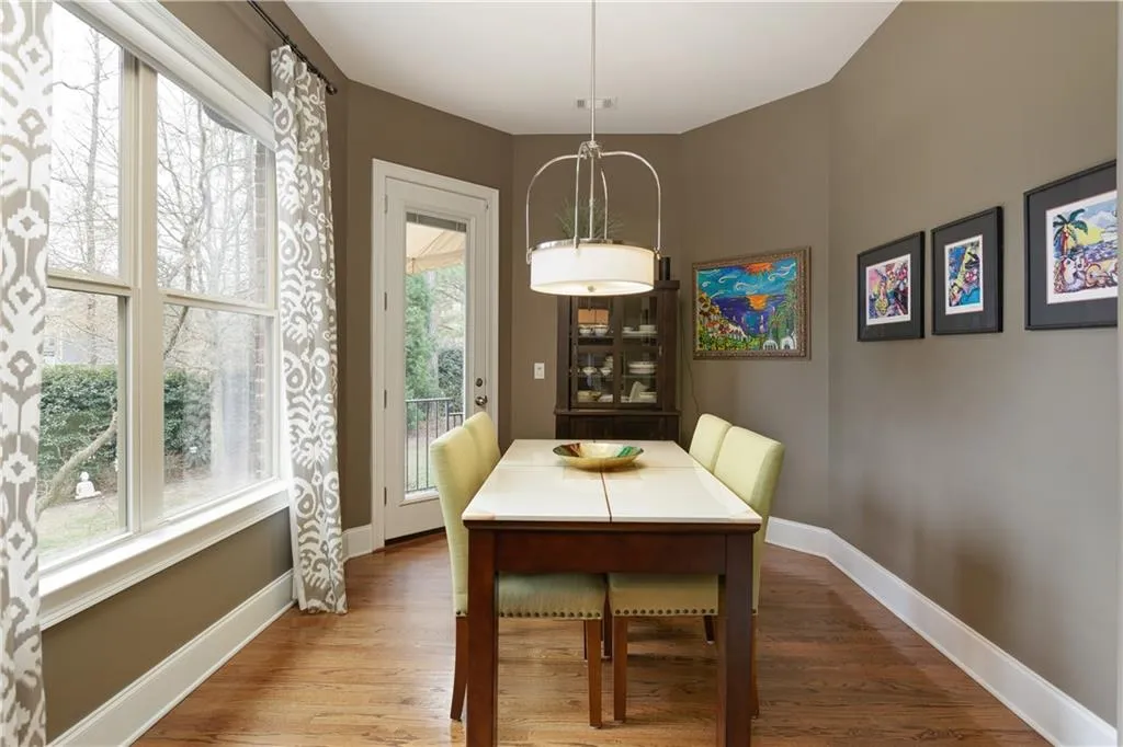 3923 Dahlwiny Court, Sandy Springs, Georgia 30350, 5 Bedrooms Bedrooms, ,5 BathroomsBathrooms,Residential,Sold,3923 Dahlwiny Court,7169569