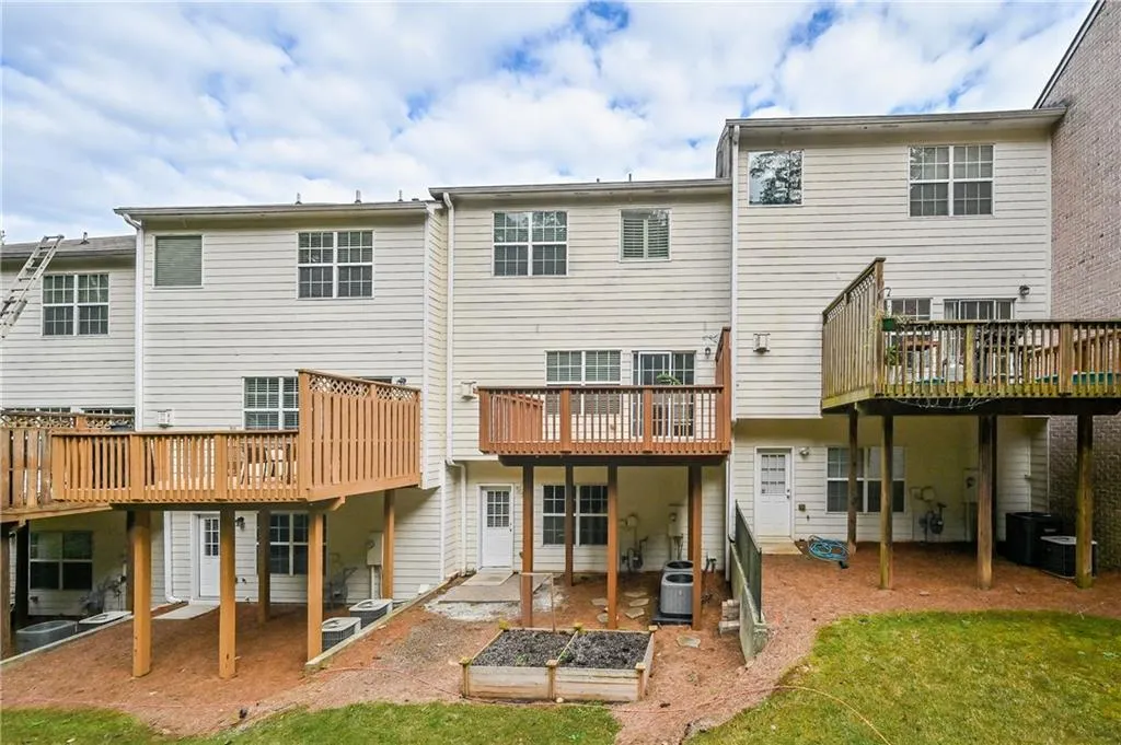 7892 Kiverton Place, Sandy Springs, Georgia 30350, 4 Bedrooms Bedrooms, ,3 BathroomsBathrooms,Residential,Sold,7892 Kiverton Place,6956966