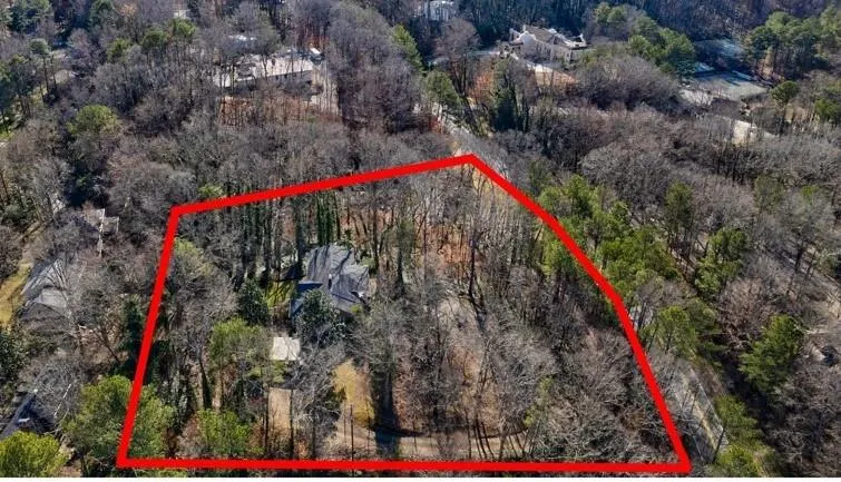 6525 Riverside Drive, Atlanta, Georgia 30328, 5 Bedrooms Bedrooms, ,4 BathroomsBathrooms,Residential,Sold,6525 Riverside Drive,7174692