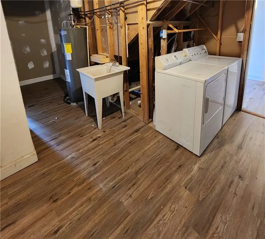 6525 Riverside Drive, Atlanta, Georgia 30328, 5 Bedrooms Bedrooms, ,4 BathroomsBathrooms,Residential,Sold,6525 Riverside Drive,7174692