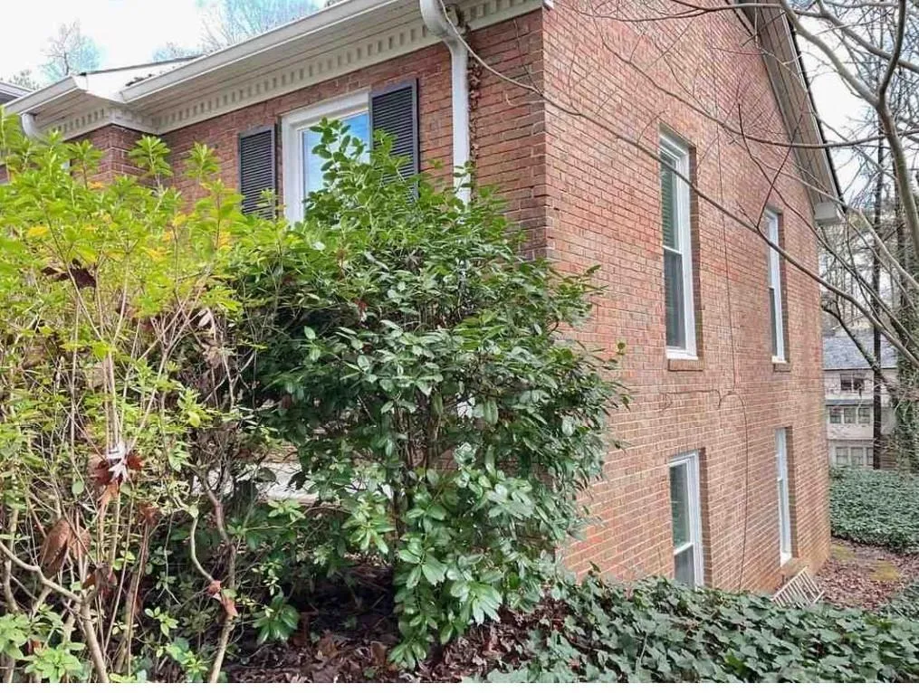 6525 Riverside Drive, Atlanta, Georgia 30328, 5 Bedrooms Bedrooms, ,4 BathroomsBathrooms,Residential,Sold,6525 Riverside Drive,7174692