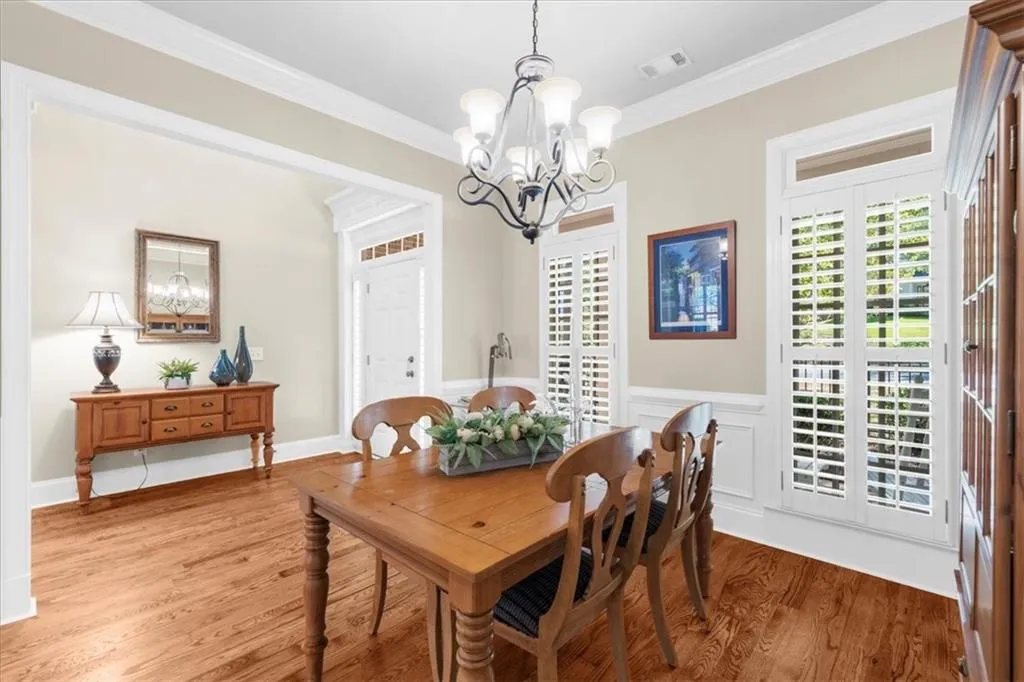 2582 N Thompson Road Ne, Atlanta, Georgia 30319, 5 Bedrooms Bedrooms, ,3 BathroomsBathrooms,Residential,For Sale,2582 N Thompson Road Ne,7665904