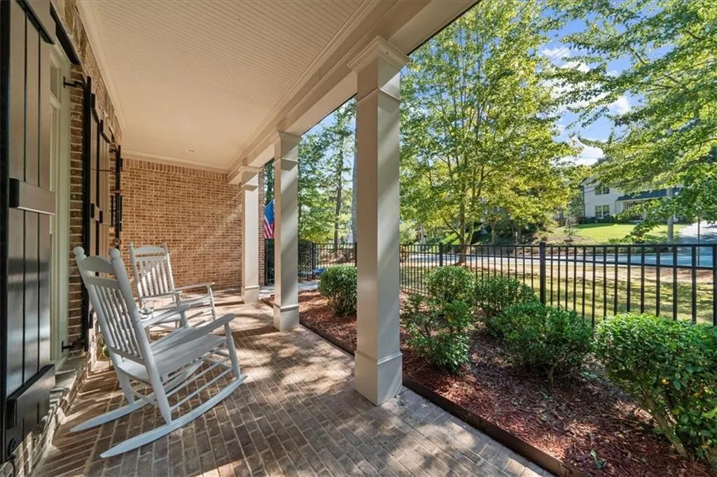 2582 N Thompson Road Ne, Atlanta, Georgia 30319, 5 Bedrooms Bedrooms, ,3 BathroomsBathrooms,Residential,For Sale,2582 N Thompson Road Ne,7665904