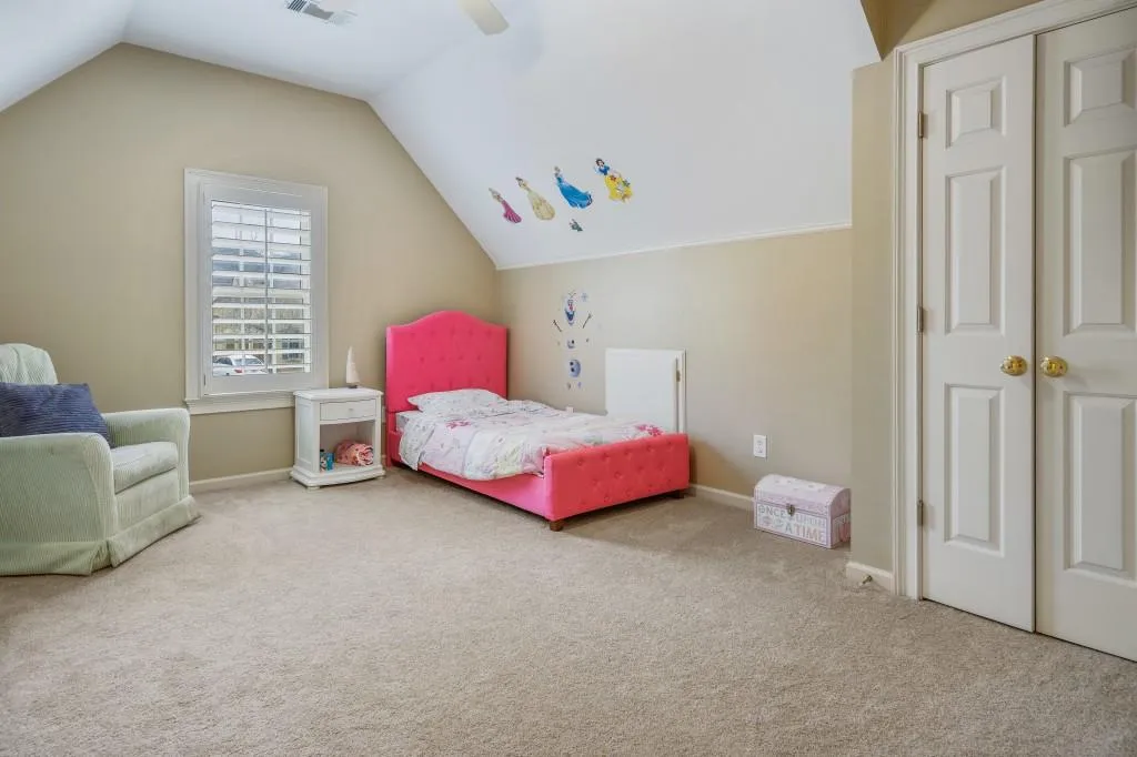 725 Hunting View Point, Atlanta, Georgia 30328, 4 Bedrooms Bedrooms, ,4 BathroomsBathrooms,Residential,Sold,725 Hunting View Point,6698434