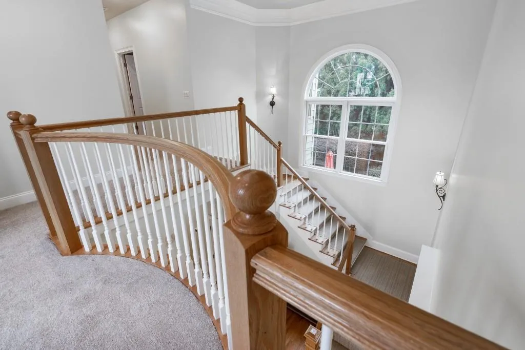 725 Hunting View Point, Atlanta, Georgia 30328, 4 Bedrooms Bedrooms, ,4 BathroomsBathrooms,Residential,Sold,725 Hunting View Point,6698434