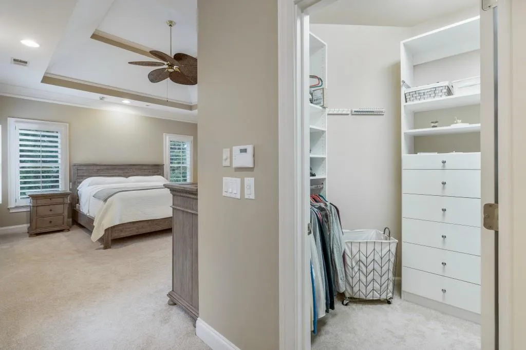 725 Hunting View Point, Atlanta, Georgia 30328, 4 Bedrooms Bedrooms, ,4 BathroomsBathrooms,Residential,Sold,725 Hunting View Point,6698434