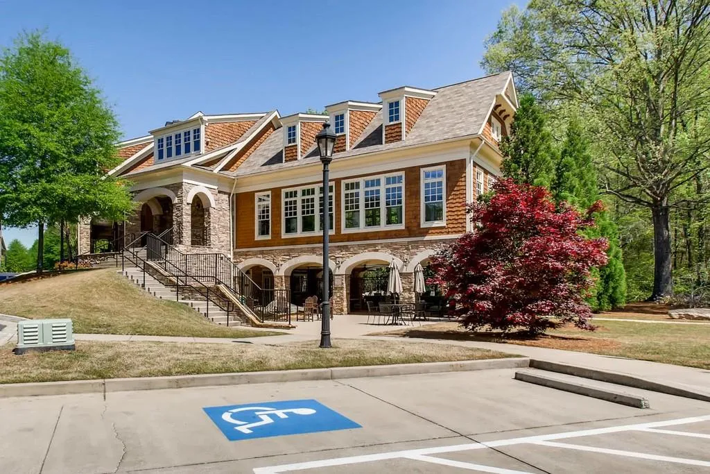 200 River Vista Drive Unit 231, Atlanta, Georgia 30339, 2 Bedrooms Bedrooms, ,2 BathroomsBathrooms,Residential,Sold,200 River Vista Drive Unit 231,6535669