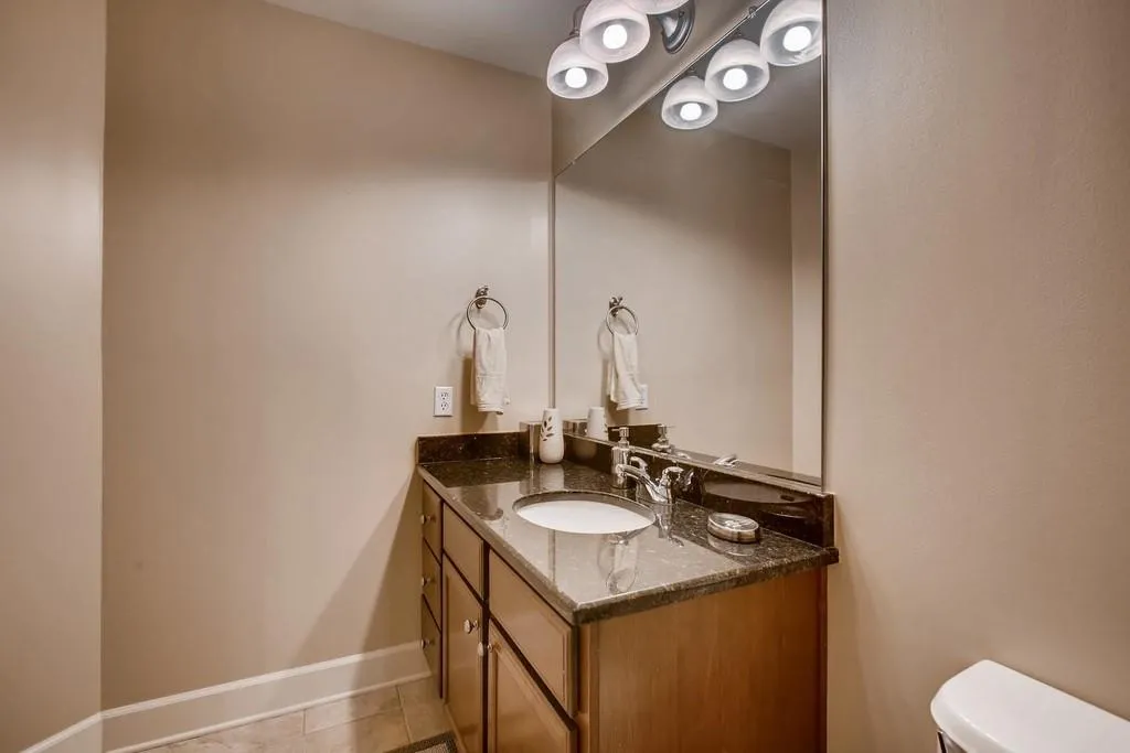 200 River Vista Drive Unit 231, Atlanta, Georgia 30339, 2 Bedrooms Bedrooms, ,2 BathroomsBathrooms,Residential,Sold,200 River Vista Drive Unit 231,6535669