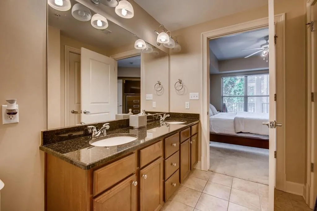 200 River Vista Drive Unit 231, Atlanta, Georgia 30339, 2 Bedrooms Bedrooms, ,2 BathroomsBathrooms,Residential,Sold,200 River Vista Drive Unit 231,6535669