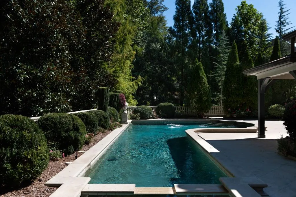 203 Saint Nicholas Circle Nw, Atlanta, Georgia 30327, 6 Bedrooms Bedrooms, ,7 BathroomsBathrooms,Residential,Sold,203 Saint Nicholas Circle Nw,6796023