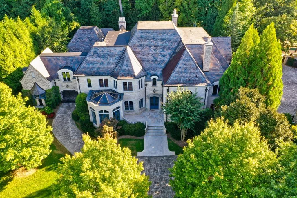 203 Saint Nicholas Circle Nw, Atlanta, Georgia 30327, 6 Bedrooms Bedrooms, ,7 BathroomsBathrooms,Residential,Sold,203 Saint Nicholas Circle Nw,6796023