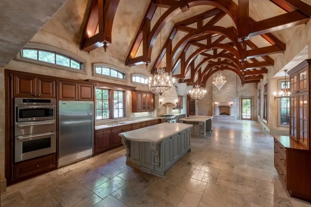 203 Saint Nicholas Circle Nw, Atlanta, Georgia 30327, 6 Bedrooms Bedrooms, ,7 BathroomsBathrooms,Residential,Sold,203 Saint Nicholas Circle Nw,6796023