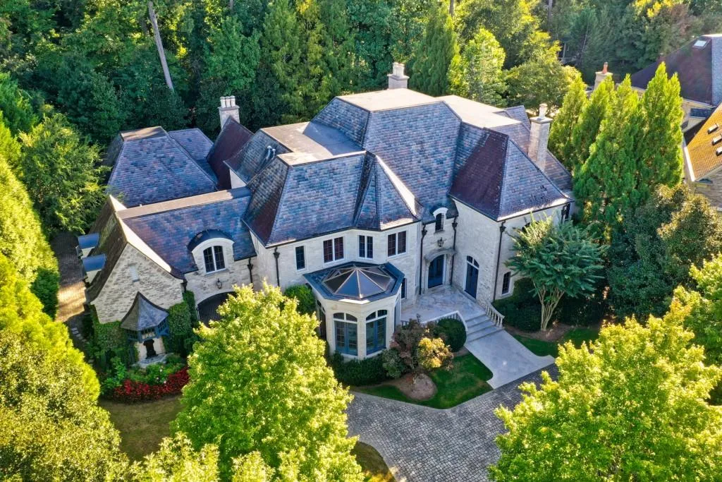 203 Saint Nicholas Circle Nw, Atlanta, Georgia 30327, 6 Bedrooms Bedrooms, ,7 BathroomsBathrooms,Residential,Sold,203 Saint Nicholas Circle Nw,6796023