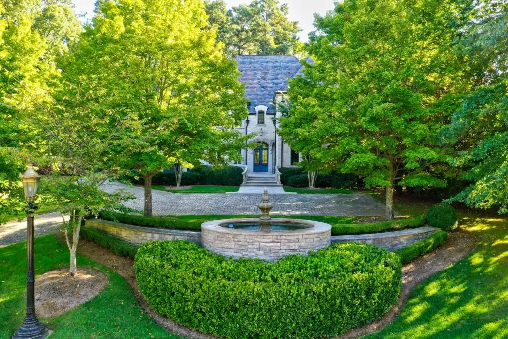 203 Saint Nicholas Circle Nw, Atlanta, Georgia 30327, 6 Bedrooms Bedrooms, ,7 BathroomsBathrooms,Residential,Sold,203 Saint Nicholas Circle Nw,6796023