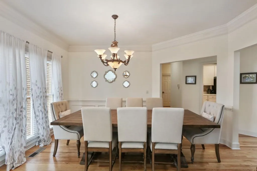 545 Woodmoore Court, Sandy Springs, Georgia 30342, 6 Bedrooms Bedrooms, ,4 BathroomsBathrooms,Residential,Sold,545 Woodmoore Court,6092830