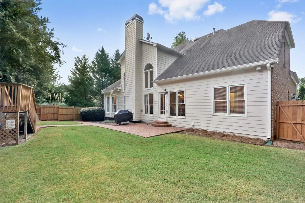 545 Woodmoore Court, Sandy Springs, Georgia 30342, 6 Bedrooms Bedrooms, ,4 BathroomsBathrooms,Residential,Sold,545 Woodmoore Court,6092830