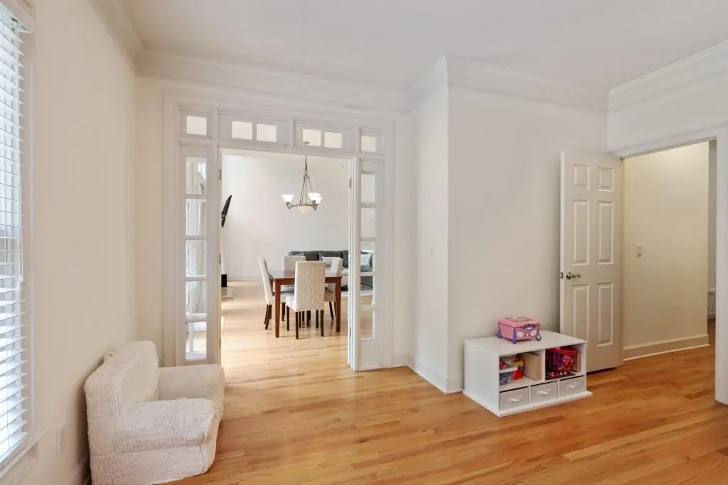 545 Woodmoore Court, Sandy Springs, Georgia 30342, 6 Bedrooms Bedrooms, ,4 BathroomsBathrooms,Residential,Sold,545 Woodmoore Court,6092830
