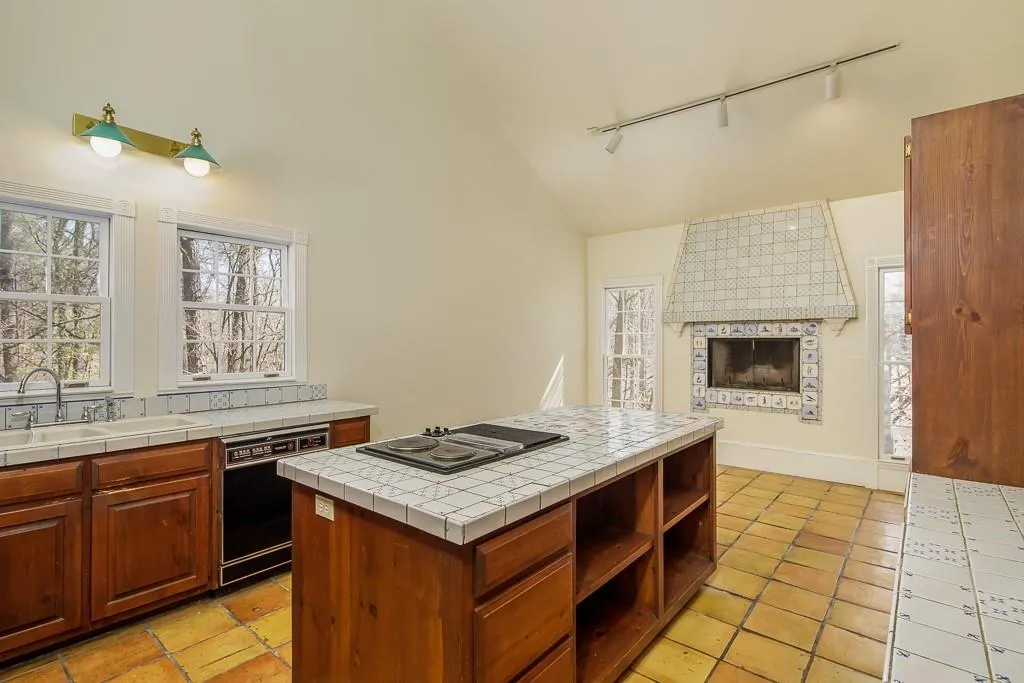 8105 River Circle, Sandy Springs, Georgia 30350, 4 Bedrooms Bedrooms, ,2 BathroomsBathrooms,Residential,Sold,8105 River Circle,6516258