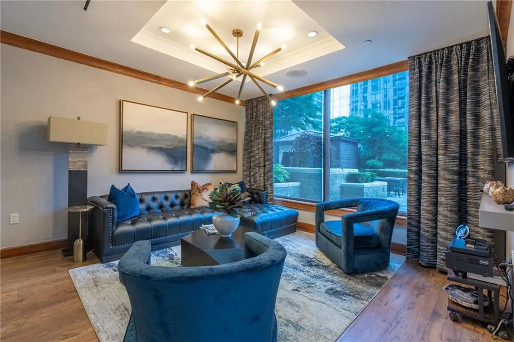 common area off from the kitchen