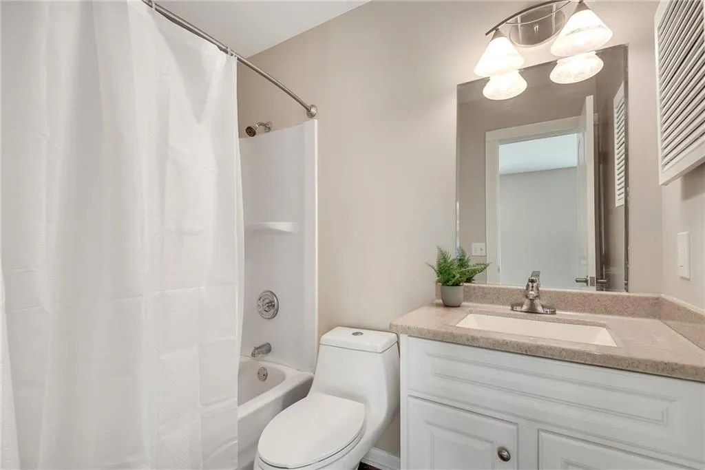 Ensuite bathroom in second bedroom Ensuite bathroom in second bedroom