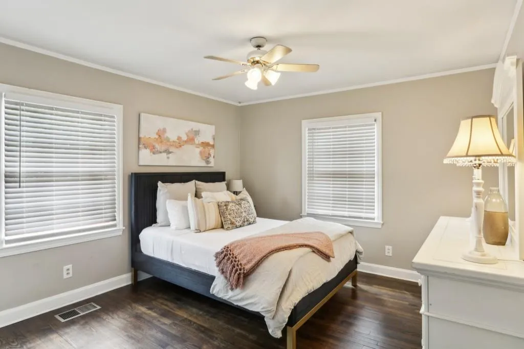 960 Lindridge Drive Ne, Atlanta, Georgia 30324, 2 Bedrooms Bedrooms, ,1 BathroomBathrooms,Residential,For Sale,960 Lindridge Drive Ne,7570781