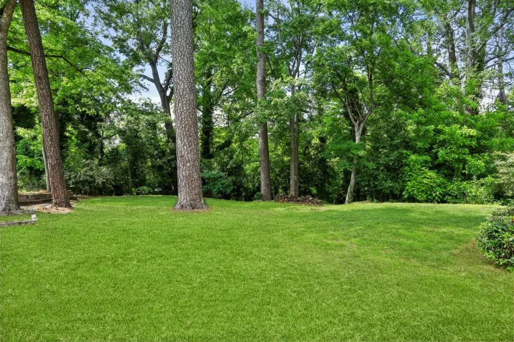 960 Lindridge Drive Ne, Atlanta, Georgia 30324, 2 Bedrooms Bedrooms, ,1 BathroomBathrooms,Residential,For Sale,960 Lindridge Drive Ne,7570781