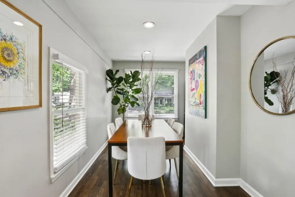 960 Lindridge Drive Ne, Atlanta, Georgia 30324, 2 Bedrooms Bedrooms, ,1 BathroomBathrooms,Residential,For Sale,960 Lindridge Drive Ne,7570781