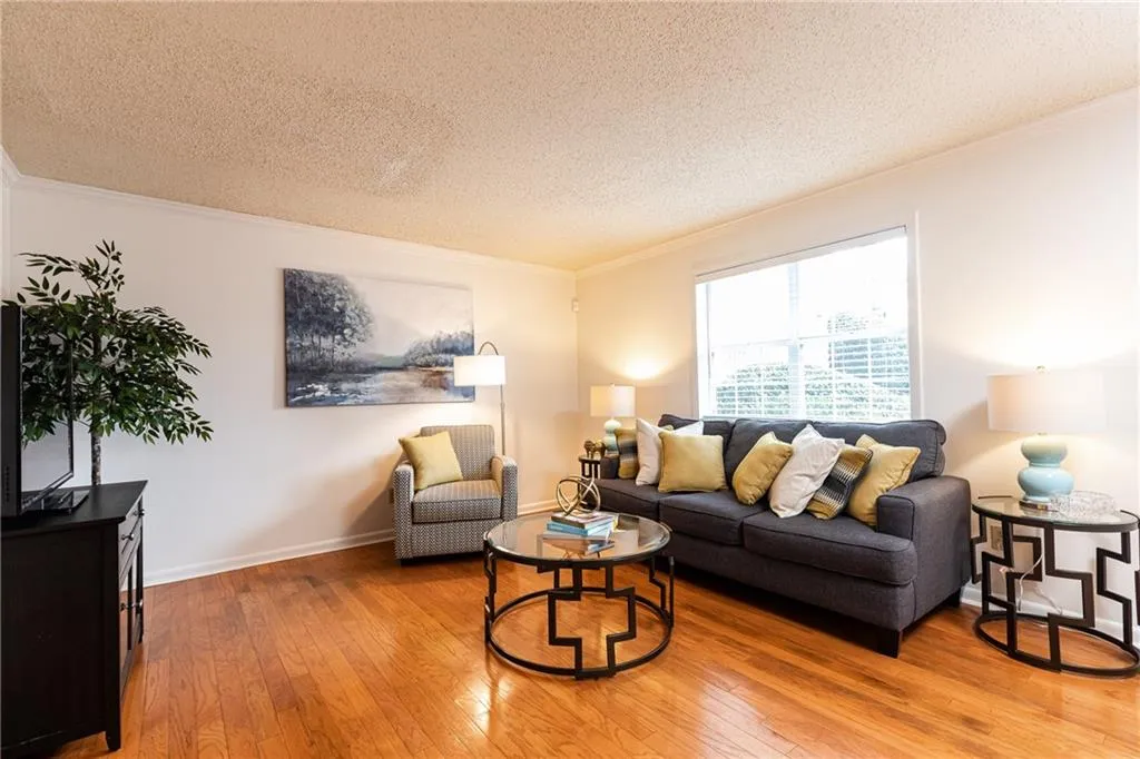 6900 Roswell Road Unit F6, Atlanta, Georgia 30328, 2 Bedrooms Bedrooms, ,2 BathroomsBathrooms,Residential,Sold,6900 Roswell Road Unit F6,6826679