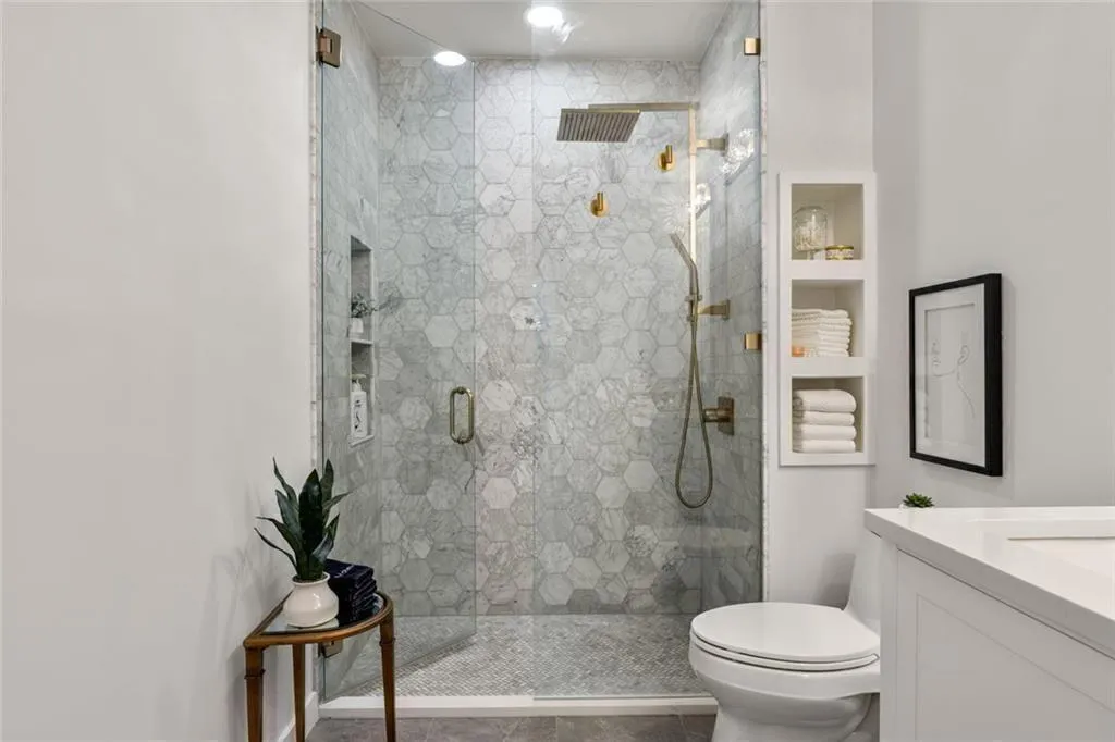 923 Peachtree Street Ne Unit 939, Atlanta, Georgia 30309, 1 Bedroom Bedrooms, ,1 BathroomBathrooms,Residential,For Sale,923 Peachtree Street Ne Unit 939,7669157