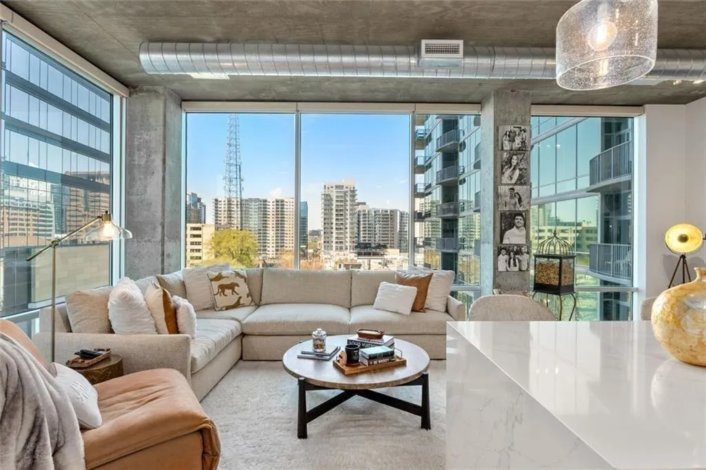 923 Peachtree Street Ne Unit 939, Atlanta, Georgia 30309, 1 Bedroom Bedrooms, ,1 BathroomBathrooms,Residential,For Sale,923 Peachtree Street Ne Unit 939,7669157