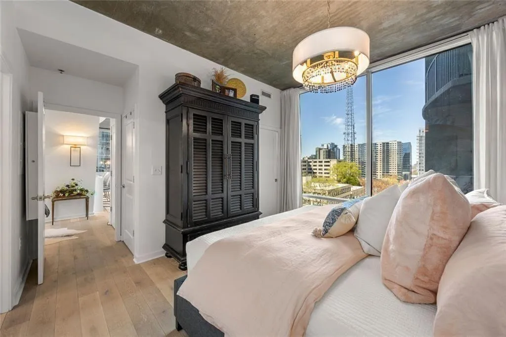 923 Peachtree Street Ne Unit 939, Atlanta, Georgia 30309, 1 Bedroom Bedrooms, ,1 BathroomBathrooms,Residential,For Sale,923 Peachtree Street Ne Unit 939,7669157