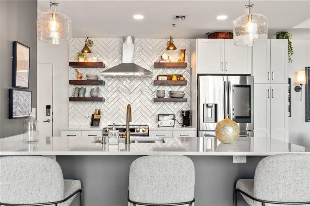 923 Peachtree Street Ne Unit 939, Atlanta, Georgia 30309, 1 Bedroom Bedrooms, ,1 BathroomBathrooms,Residential,For Sale,923 Peachtree Street Ne Unit 939,7669157