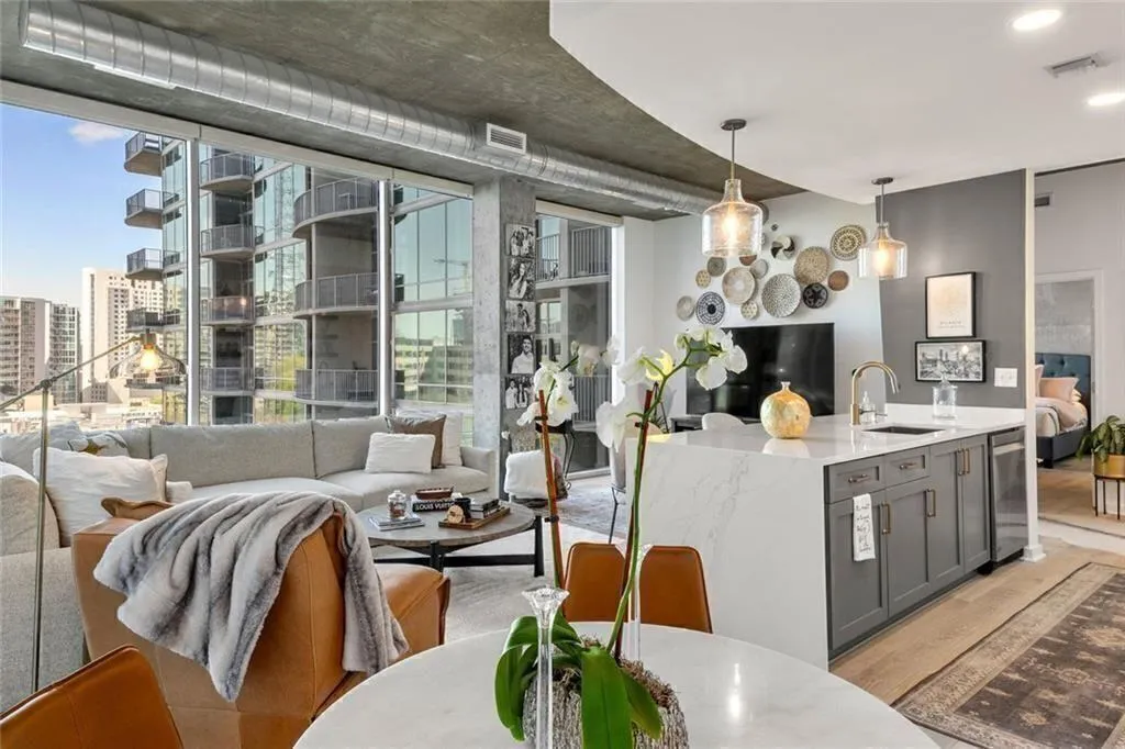 923 Peachtree Street Ne Unit 939, Atlanta, Georgia 30309, 1 Bedroom Bedrooms, ,1 BathroomBathrooms,Residential,For Sale,923 Peachtree Street Ne Unit 939,7669157