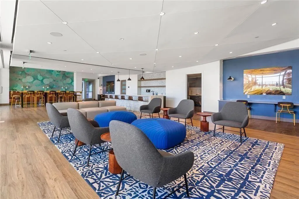 923 Peachtree Street Ne Unit 939, Atlanta, Georgia 30309, 1 Bedroom Bedrooms, ,1 BathroomBathrooms,Residential,For Sale,923 Peachtree Street Ne Unit 939,7669157