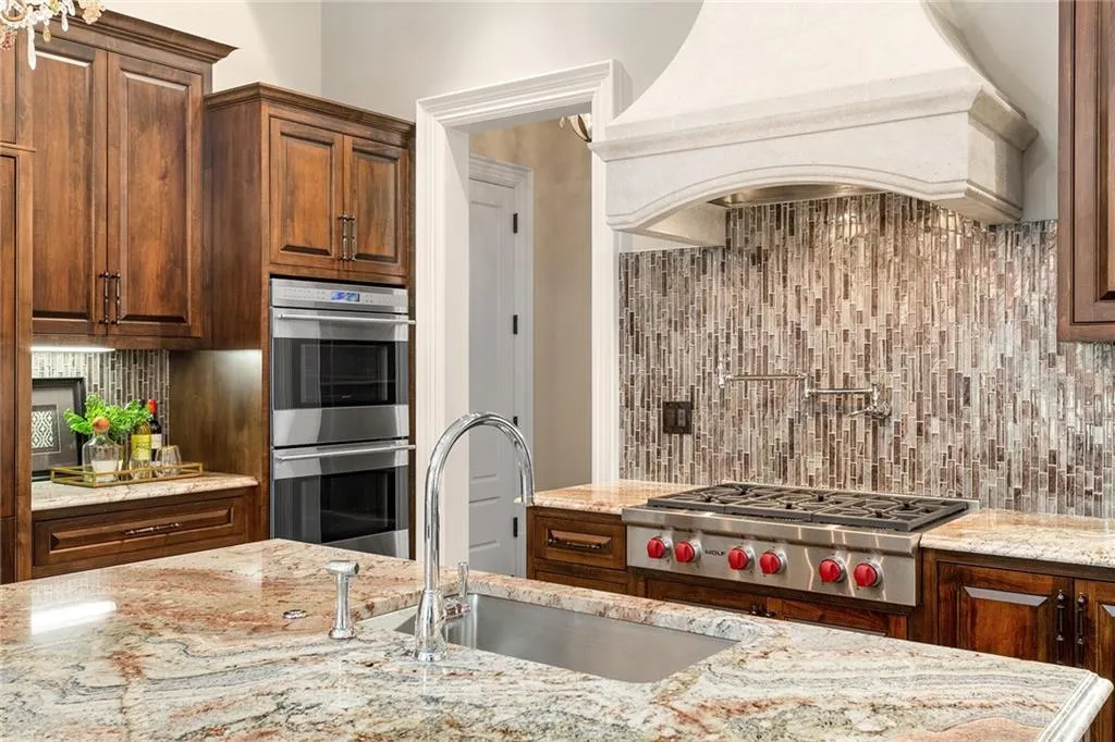 415 Cameron Valley Court, Sandy Springs, Georgia 30328, 5 Bedrooms Bedrooms, ,5 BathroomsBathrooms,Residential,Sold,415 Cameron Valley Court,7007681